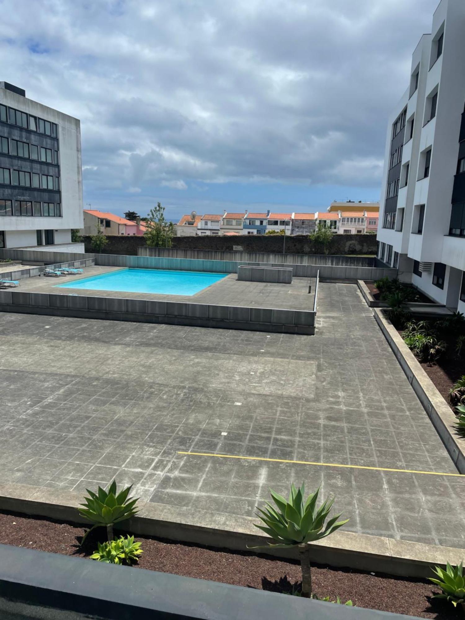 Neat Apartment Ponta Delgada  Exterior photo